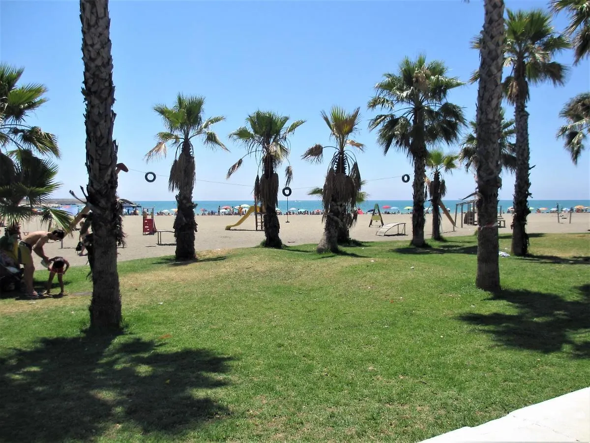 Frenta A La Playa Malaga-Antonio Machado Apartment 0*, Malaga